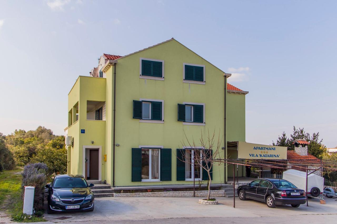 Villa Katarina Сресер Екстериор снимка